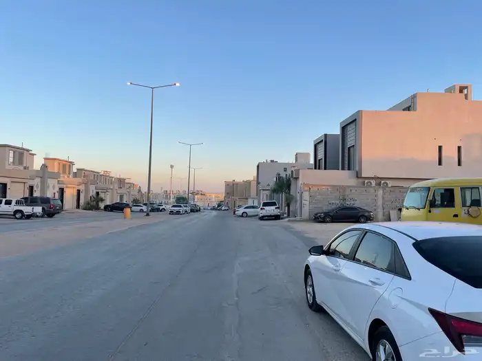 للبيع أرض حي المعالي شرق الرياض 2