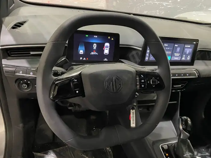 ام جي 2025 3استاندر سعودي(بنزين)1.5L 11