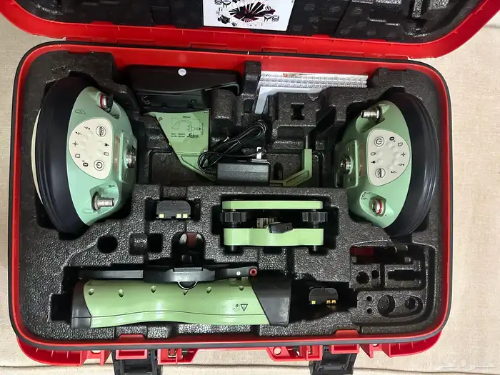 جهاز مساحة gps لايكا فيفا 14 شبه جديد 2