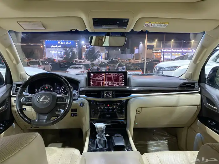 لكزس LX 570 المديل 2018 العدد 201 الف 19