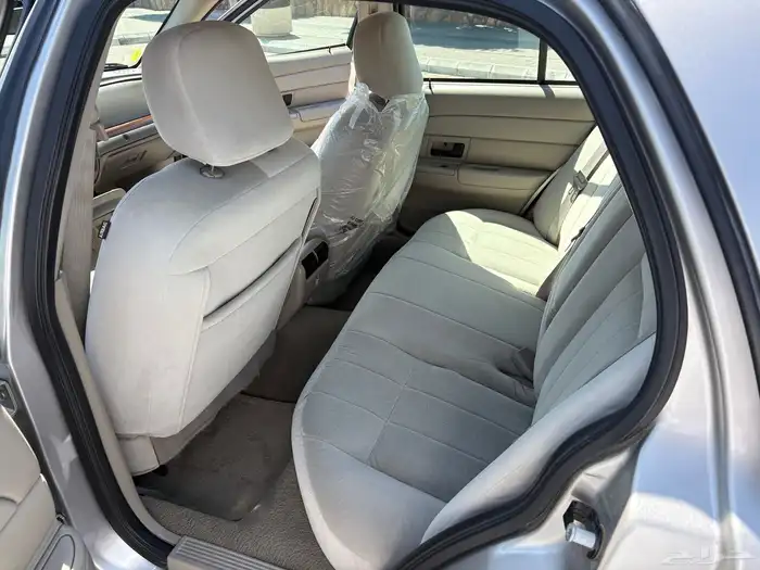 فورد فكتوريا مخزن 35