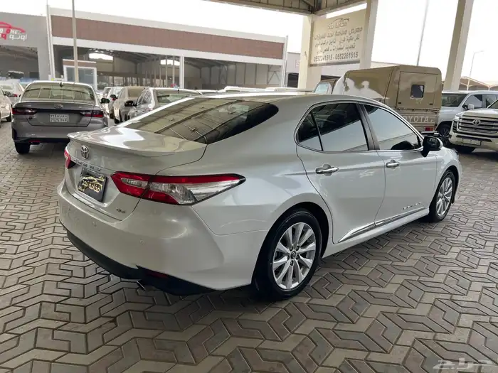 تويوتا كامري 2019   GLE سعودي ماشي 173 الف 4