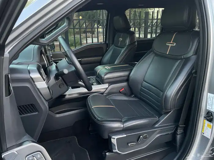 فورد F150 2022 بلاتينيوم فل كامل نظيف جدا بحال الوكاله 18