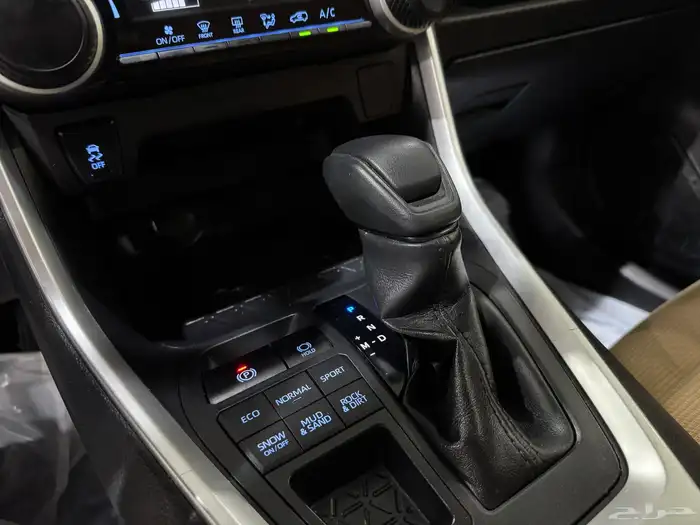 تويوتا راف فور استاندر دبل 2022 9