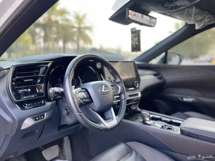 لكزس-RX350h-2023(ممشي69الف) 27