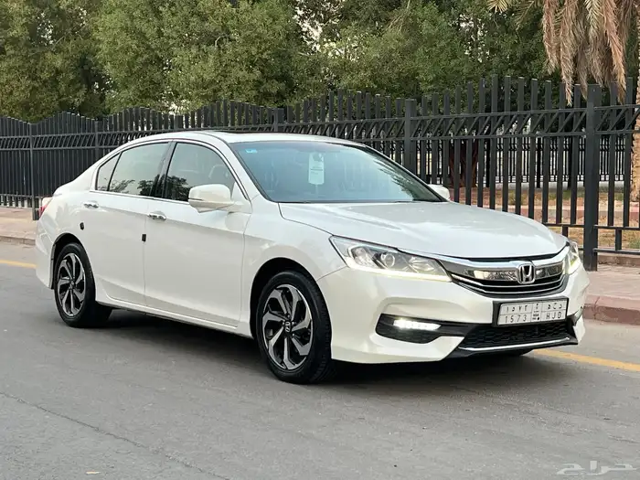 للبيع هوندا اكورد ((فل كامل مخمل 2017)) 18