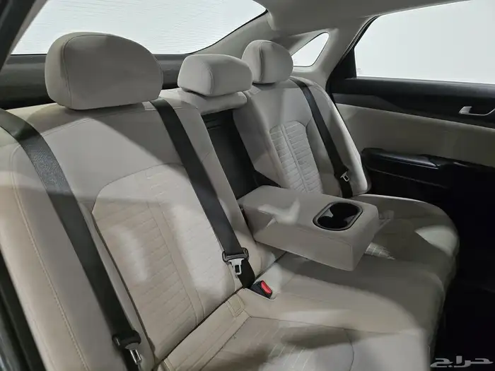 كيا K5 موديل 2022 مكينه 2500cc بحاله الوكاله 14
