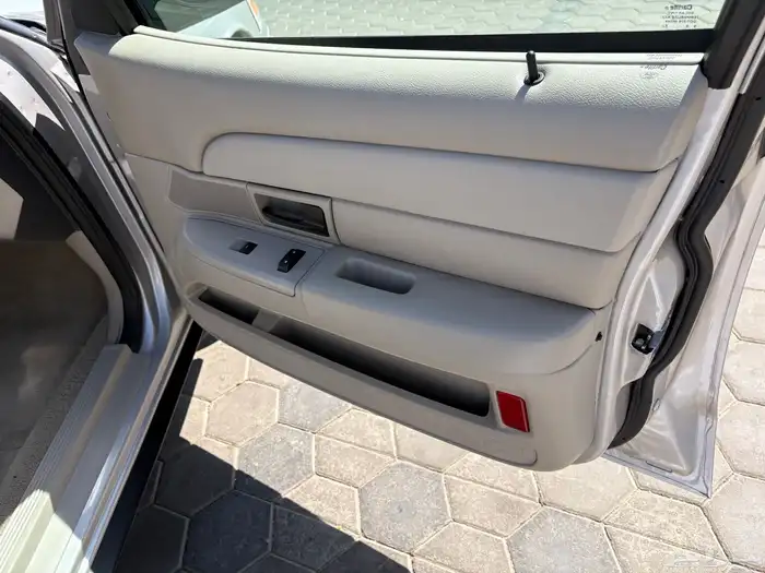 فورد فكتوريا مخزن 27