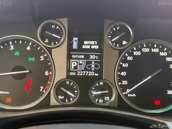 لكزس 5 1 0 2 ذهبي 10
