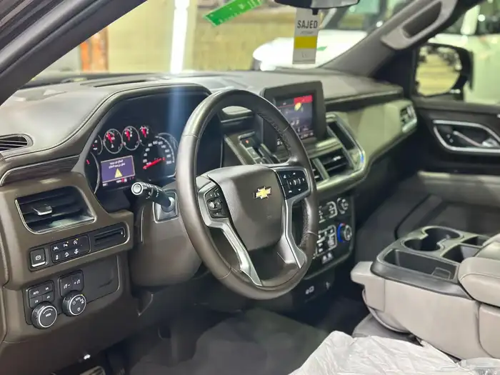 تاهو شيروليه الموديل2023 دبل قصير في قمة النظافة 13