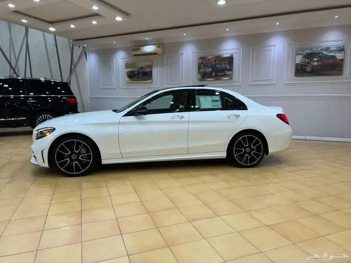 مرسيدس C300 لون لؤلؤي 3