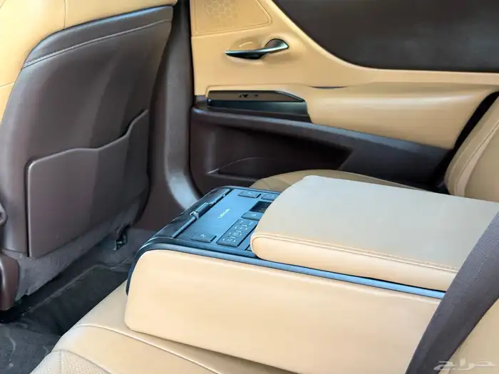 لكزس Es350 CC موديل 2020 شرط 30