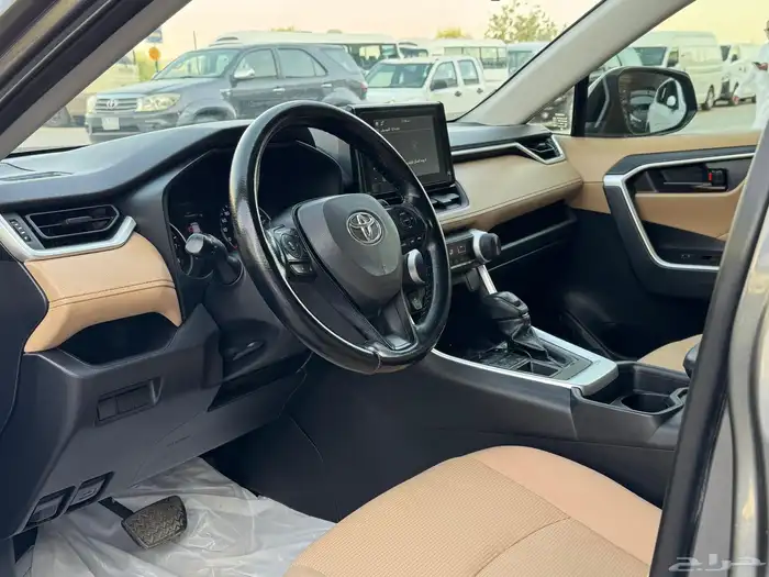 تويوتا راف فور 2021 بنزين 4