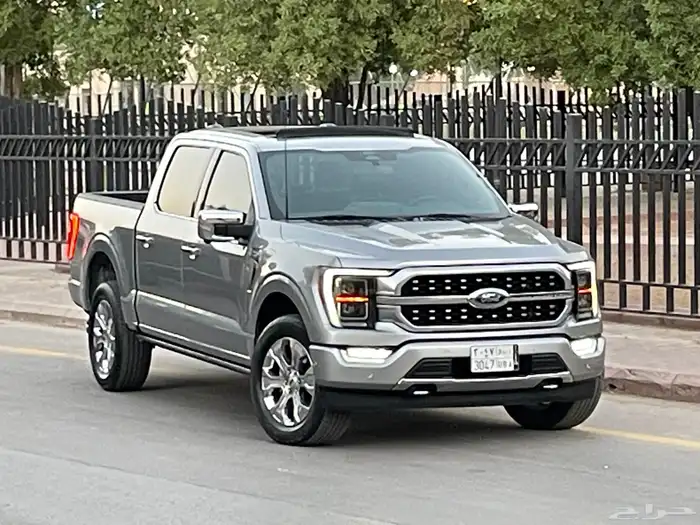 فورد F150 2022 بلاتينيوم فل كامل نظيف جدا بحال الوكاله 24