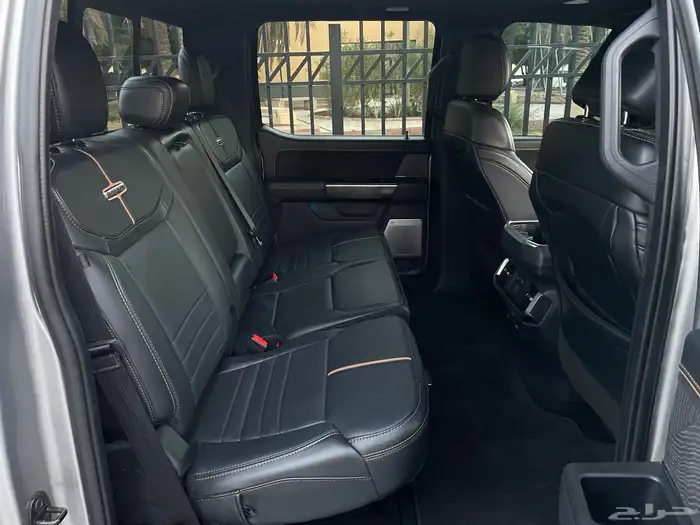 فورد F150 2022 بلاتينيوم فل كامل نظيف جدا بحال الوكاله 21