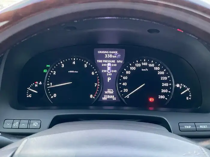 لكزس  LS460 2016 بريمي لارج فل كامل للبيع 19