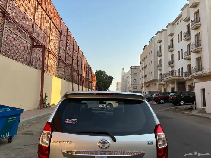 سيارة تويوتا افانزا G فل كامل موديل 2017 1
