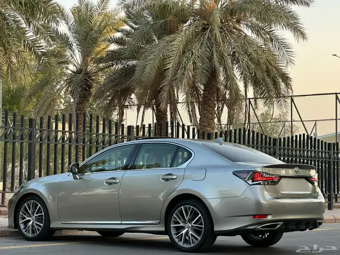 لكزس GS350 موديل 2017 سعودي فل كامل 10
