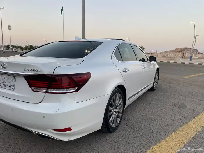 لكزس  LS460 2016 بريمي لارج فل كامل للبيع 6