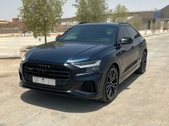 للبيع اودي Q8 S-line 2023 شبة جديد 0