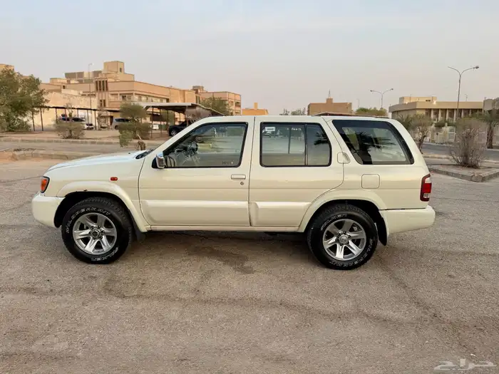 للبيع نيسان باثفندر 2005 ((فل كامل)) نظيف 13