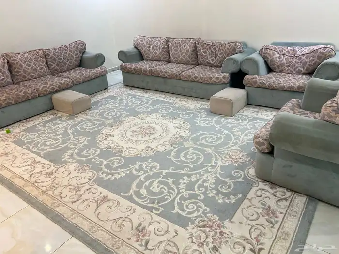 للبيع كنب وزوليه 2
