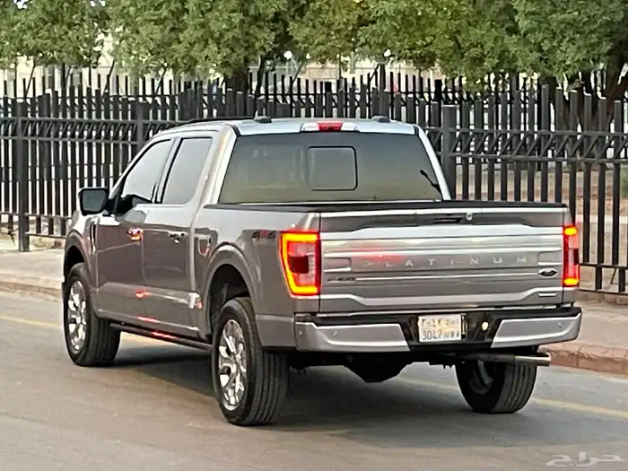 فورد F150 2022 بلاتينيوم فل كامل نظيف جدا بحال الوكاله 8