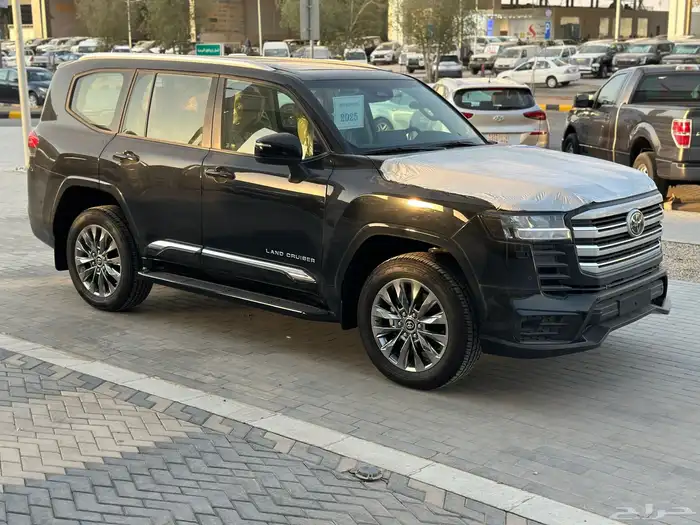تويوتا لاندكروزر الموديل2025 فل كامل ورد الكويت رقم5 7
