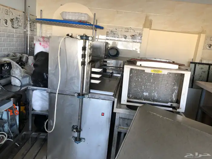 أغراض مطعم شاورما وبوفية 24