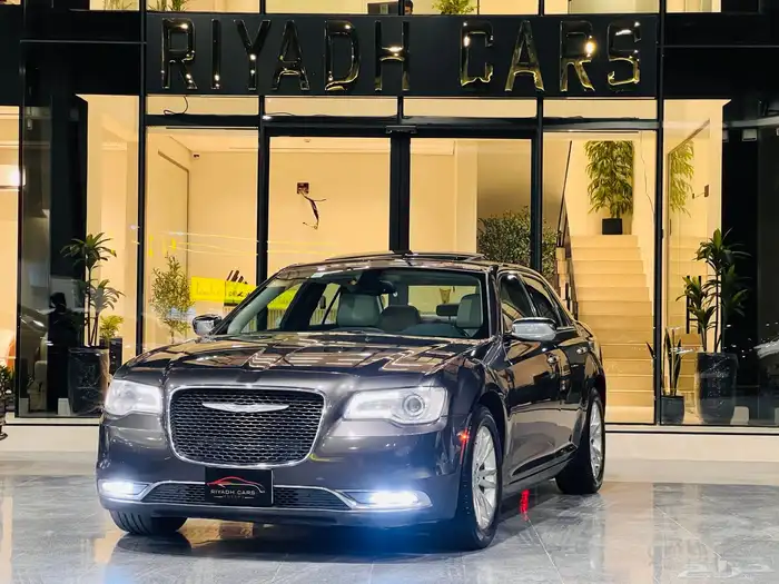 كرايزلر 2015 C300 بانوراما (بحاله ممتازه) 2