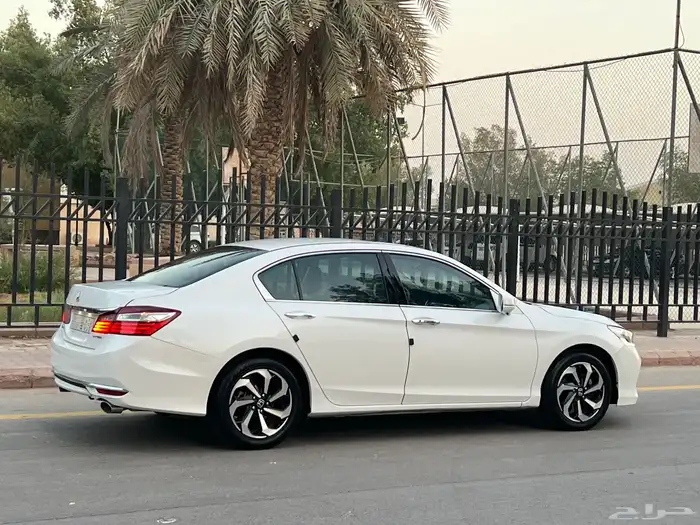 للبيع هوندا اكورد ((فل كامل مخمل 2017)) 24