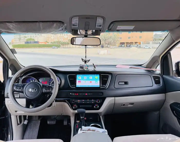 Kia Grand Carnival 2019 - Excellent Condition 4