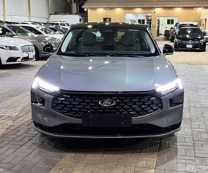 فورد توروس 2025 فل كامل نظيف جدا 1