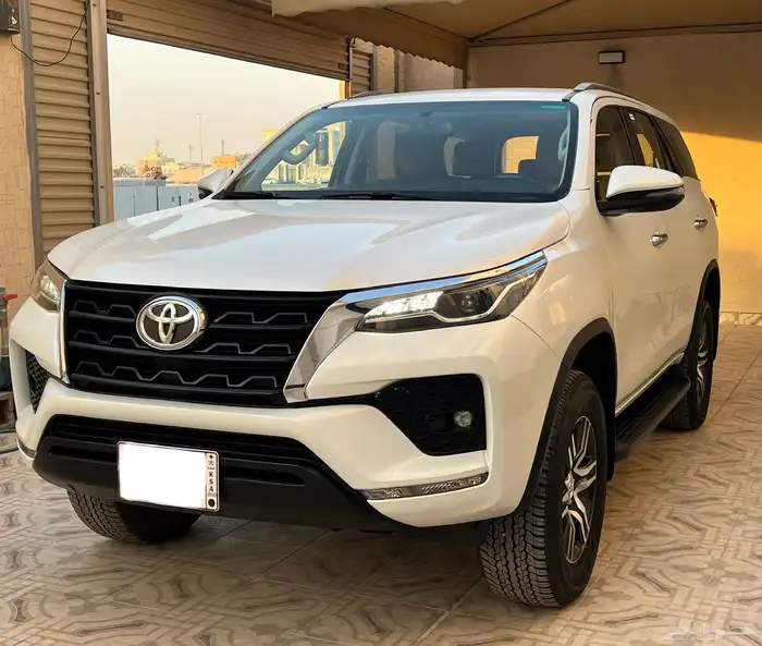 تويوتا فورشنر 2023 سعودي شبه الجديد 1
