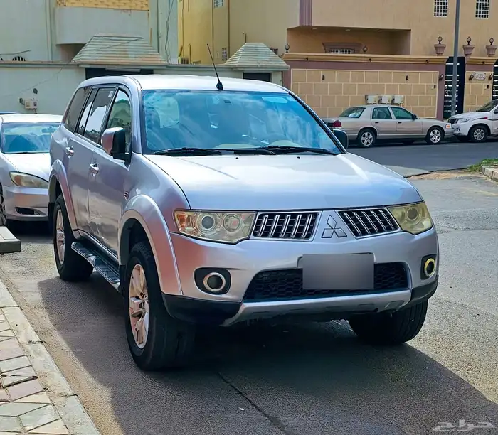 متسوبيشي باجيرو سبورت 0