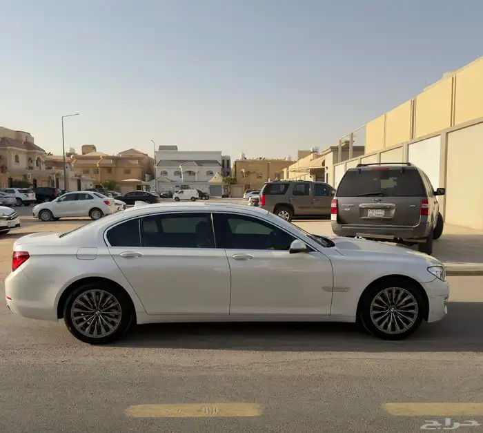 بي ام دبليو 730 5