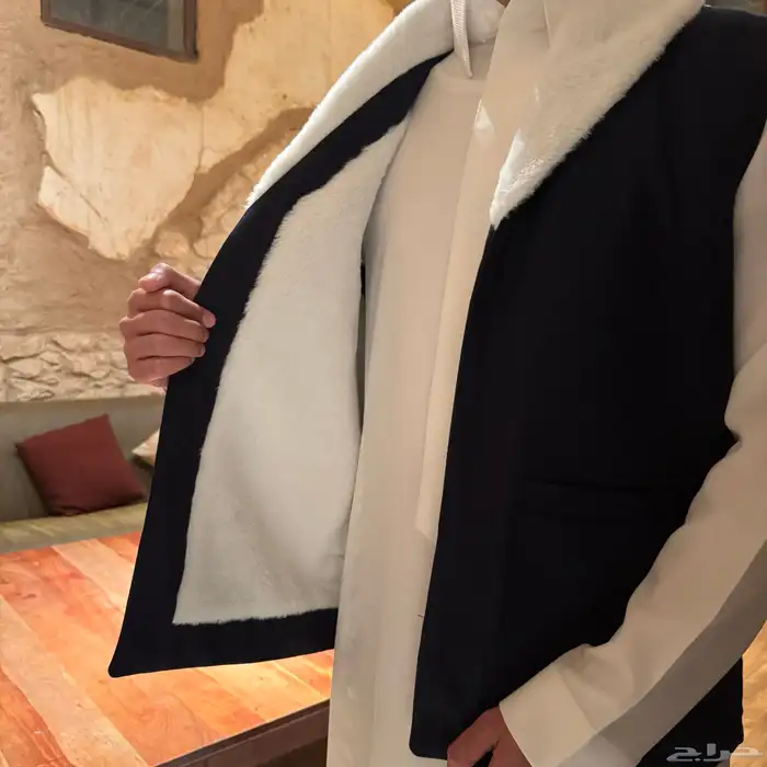 سديري يوجد بالجمله ومفرد خياطه نظيفه مبطن فرو من الداخل 6