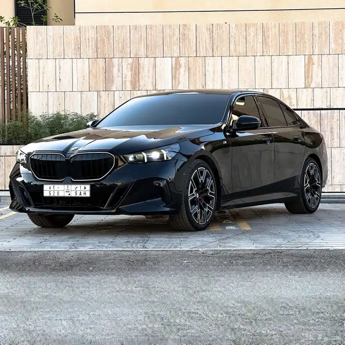 بي ام دبليو 520i M kit 2025 0