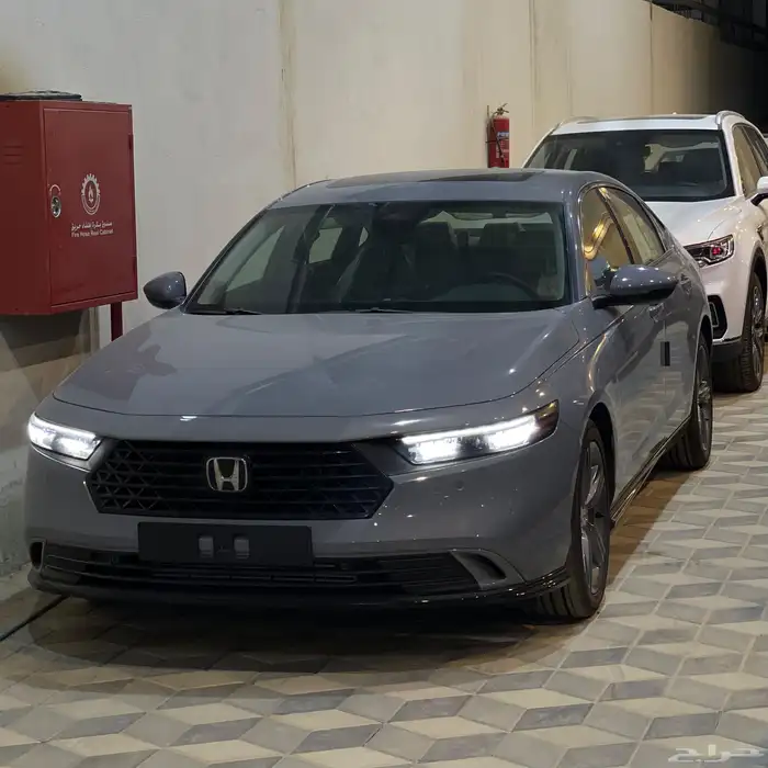 هوندا اكورد نص فل اسمنتي بسعر 126000 شامل الضريبه 4