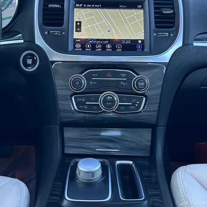 للبيع كرايسلر موديل 2021 V8 5.7 11