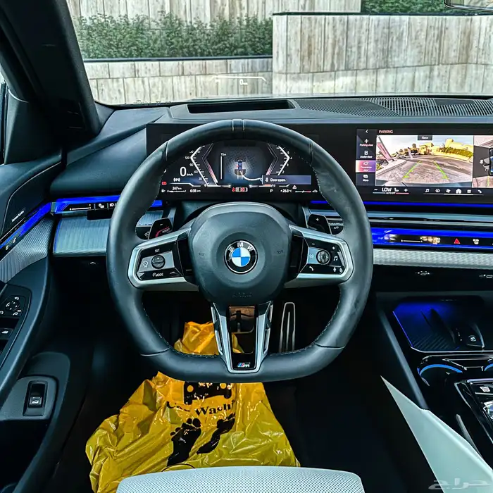 بي ام دبليو 520i M kit 2025 24