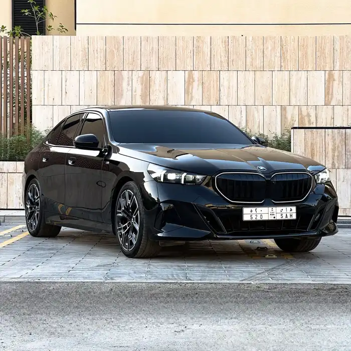 بي ام دبليو 520i M kit 2025 3