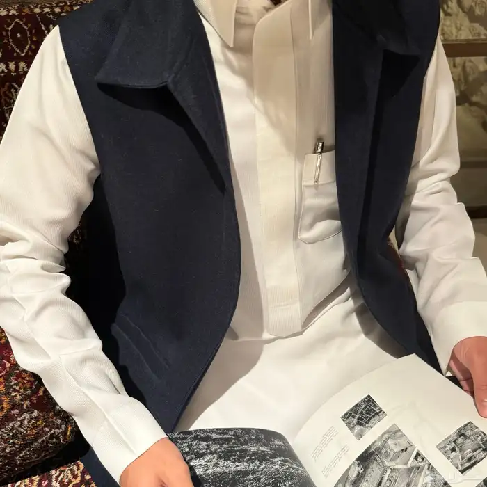 سديري يوجد بالجمله ومفرد خياطه نظيفه مبطن فرو من الداخل 5