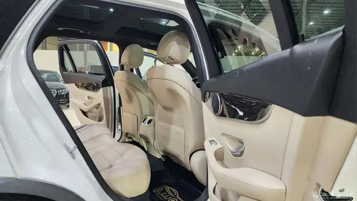 مرسيدس GLC250 2017 24