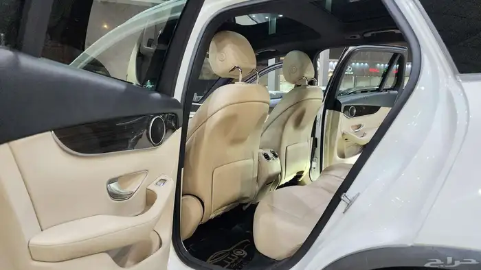 مرسيدس GLC250 2017 17