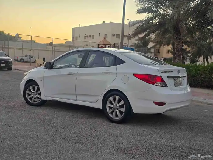 هونداي اكسنت 2012 1