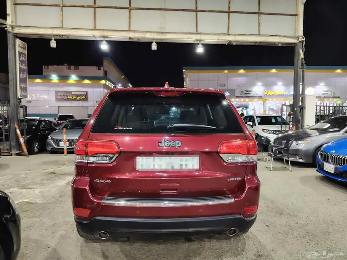 جيب شروكي لمتد 2015 V8 3