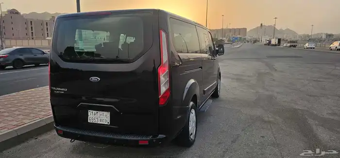 فورد فان tourneo custom 1