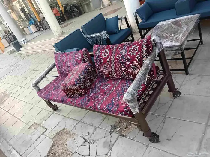 جلسات تراثيه جلسات للبر كراسي حديد. وخشب 0