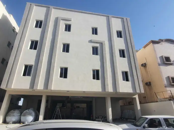 للايجار عماره بالكامل جديده سكن عزاب فى حى الضباب بالدمام 1